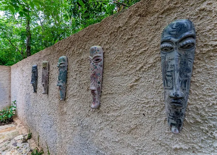 Villa La Cueva De Piedra
